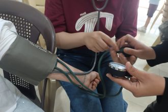 دورة الإسعافات الأولية في مركز فور هيلب حمص